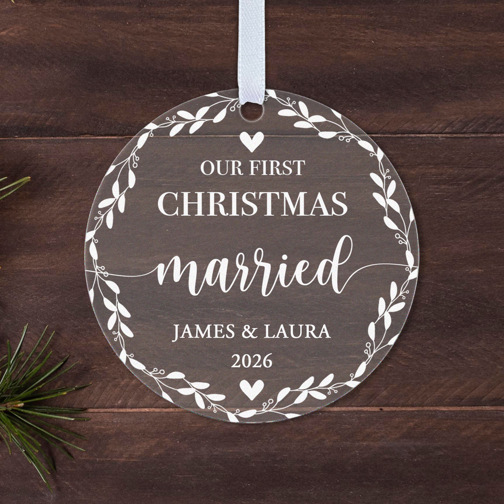 Personalised Our First Christmas Married Bauble – Leaf Wreath Design