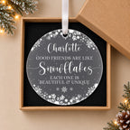 Personalised Friendship Christmas Bauble – Good Friends Are Like Snowflakes – in the optional gift box